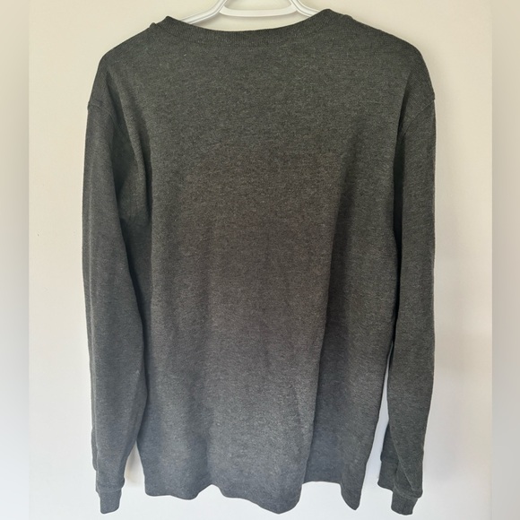Men’s L.L Bean Henley. Size M - Picture 2 of 3